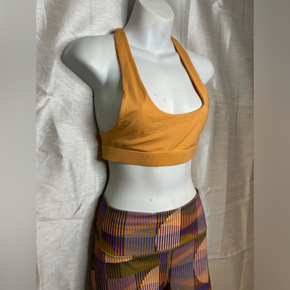 3 piece Fabletics bundle - Picture 8 of 14